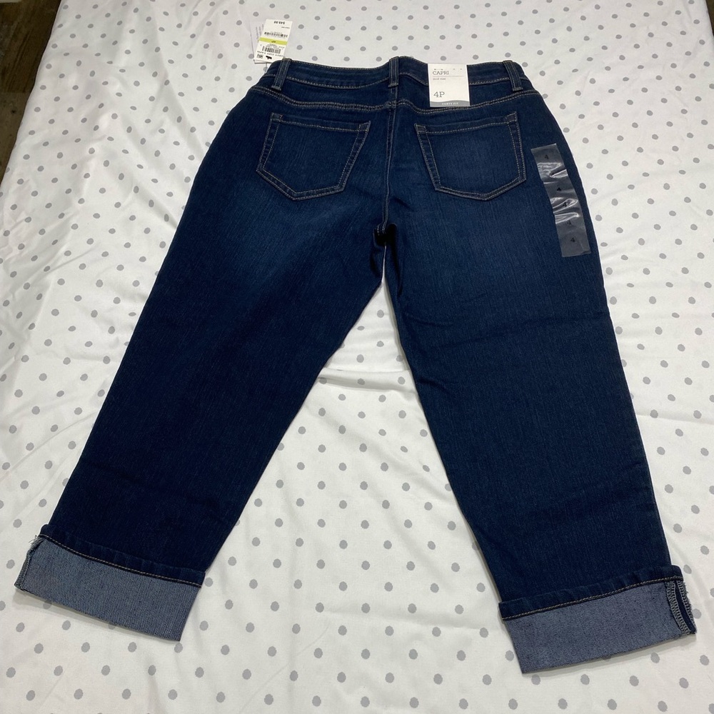 Style & Co‎ NWT Curvy Cuffed Capri ~4 Petite~ Dark Blue Wash Denim~ - Picture 2 of 16